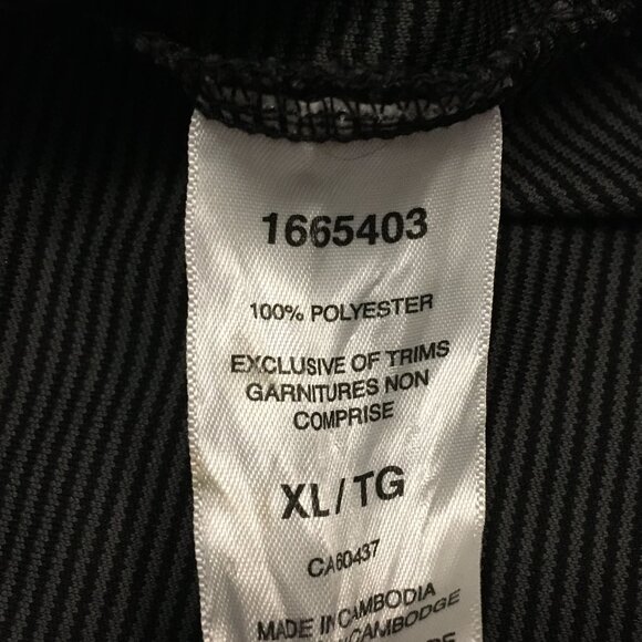 Sunice Black and Grey Pinstripe Sleek Hang Polo Shirt - Picture 11 of 16